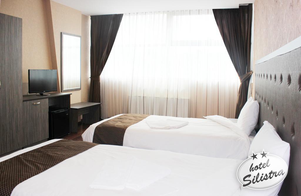 Family Hotel Сілістра Екстер'єр фото